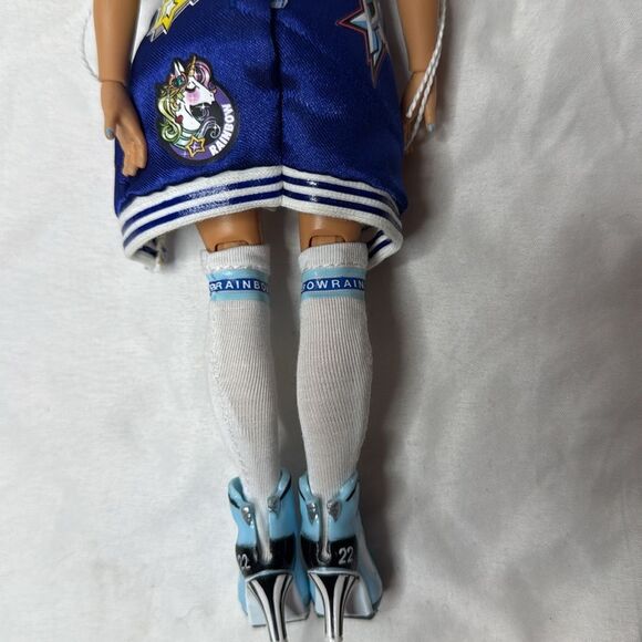 Rainbow High Cheer Skyler Bradshaw Cheerleader. - Picture 7 of 9